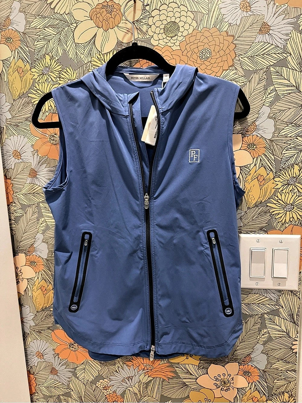 Brand New Peter Millar Vest w/ Hood & Pockets - Womens M